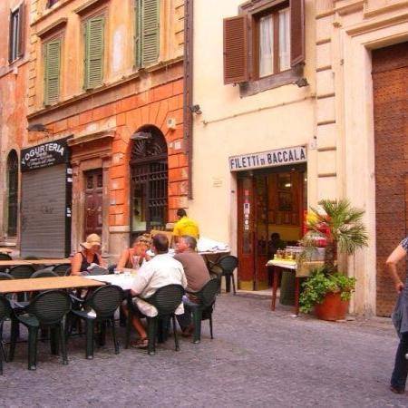 Dar Filettaro a Santa Barbara a Largo dei Librarin
